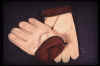 9-6464R. PREM PIGSKIN WINTER GLOVE, RED LINER. S - XXL. PRICE PER DOZEN.