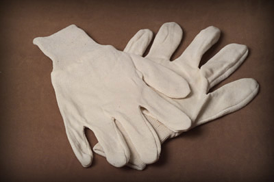 J1047. LADIES NATURAL JERSEY, MEDIUM WEIGHT, REVERSIBLE KNIT WRIST. PRICE PER DOZEN.